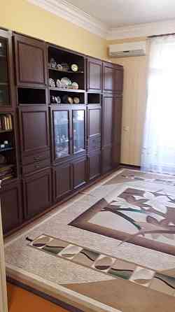 Продам 3- к. велику квартиру в центрі міста Запоріжжя