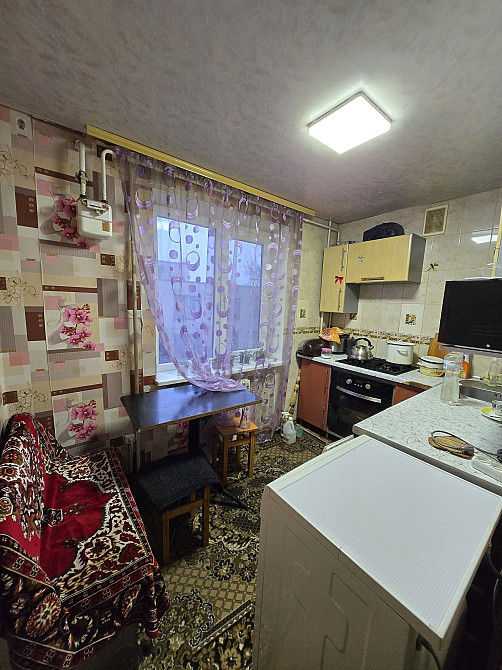 Сдам в аренду 3-комнатную квартиру Каменское (Запорожская обл.) - изображение 1