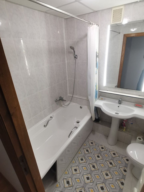 Сдаю двокімнатну квартиру. Ентузіастів, 29/2 Київ - зображення 3