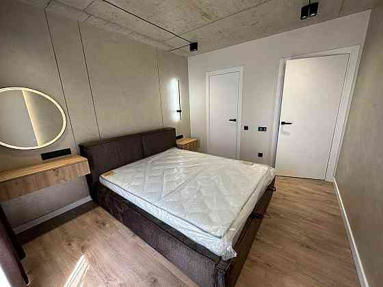 Оренда 2км квартири  в новобудові по вул.Залізнична 9 Львов