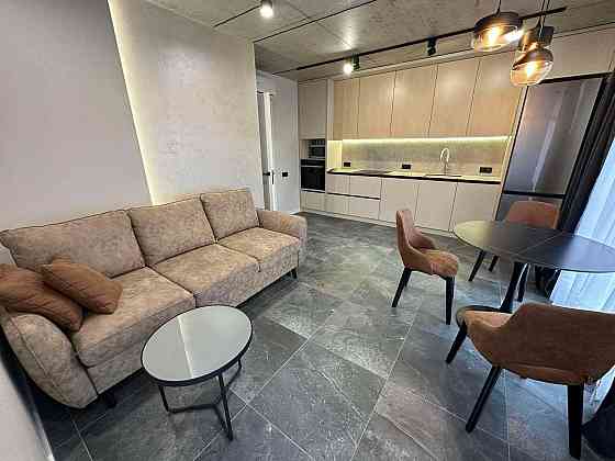 Оренда 2км квартири  в новобудові по вул.Залізнична 9 Львов