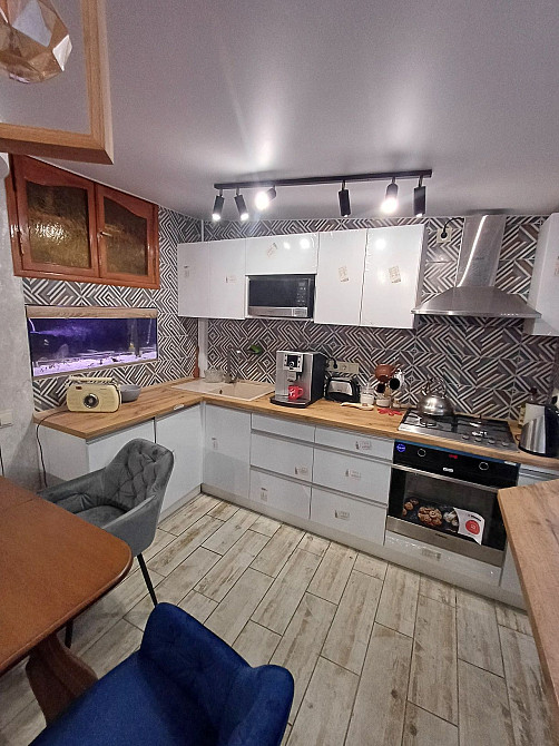 Продам 3-кімн.квартиру . 1 поверх. Р-н Конкорда. І гараж Полтава - зображення 1