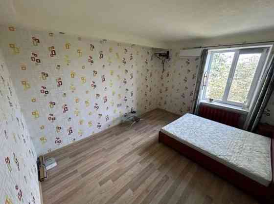 Продам 1 комнатную квартиру центр сталинка Кам`янське (Запорізька обл.)