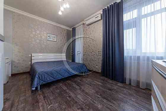 Продається 2-кімнатна квартира 60кв.м.Старонаводницька, 6б Печерськ. Київ