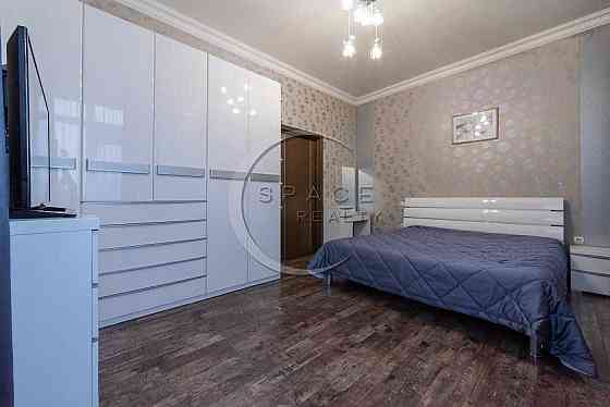 Продається 2-кімнатна квартира 60кв.м.Старонаводницька, 6б Печерськ. Київ