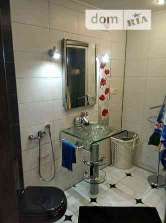 Продаж 2-х кімнатної квартири Вул. Петлюри Львів