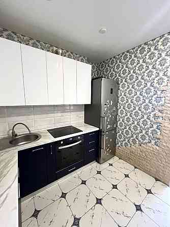 Продам простору однокімнатну квартиру 42м2 ! Ирпень