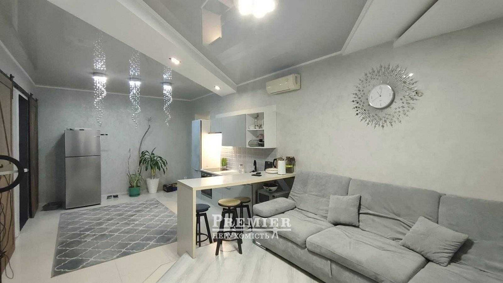 2ком, Цегла Ремонт Море Центр Київського району 73 кв.м. 63000 у.о Одесса - изображение 1