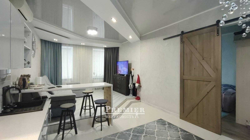 2ком, Цегла Ремонт Море Центр Київського району 73 кв.м. 63000 у.о Одесса - изображение 2