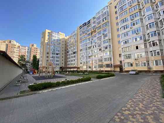 2 Ком. Говорова/ Шампанский пер/ Парк Победы 82м2-89 тыс. Одесса