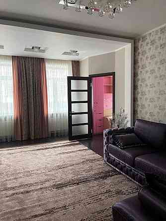 Здам 4-х комнатну квартиру у пров. Євгена Коновальця, 9 Дніпро