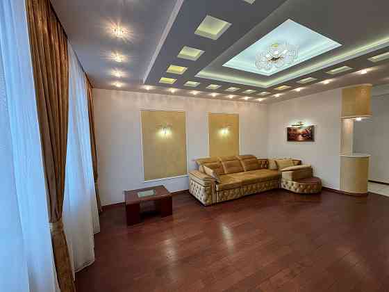 Лесі Українки 7а Киев