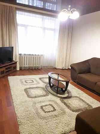 СВОЮ трех комнатную сдам центр .цум Дніпро