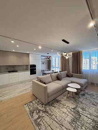 Оренда 3-кімнатної квартири, по вул Малоголосківська Львов