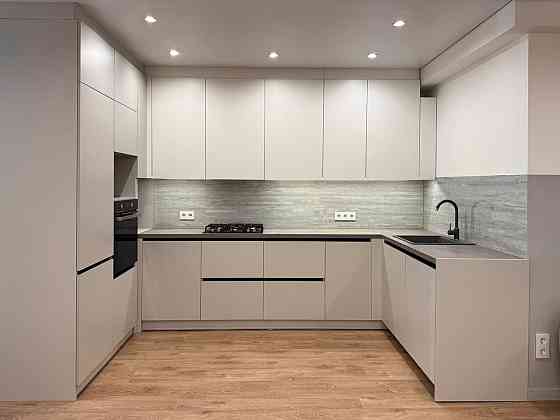 Стильна 2-спальна квартира з терасою в новобудові комфорт-класу Ровно