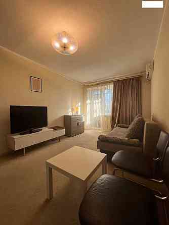 Продам 1 ком. высотку с ремонтом , начало пр. Б.Хмельницкого , 2/9 эт. Днепр