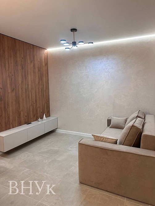 Продам 2 кімнатну квартиру з сучасним ремонтом у малодіжному районі Тернопіль - зображення 2