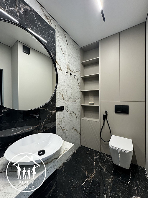 Avalon Yard Дизайнерська квартира 2 спальні + кухня вітальня Львов - изображение 8