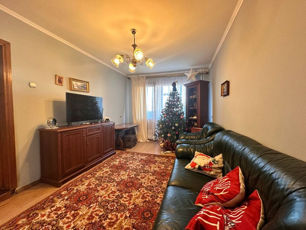 Продаж просторої трикімнатної квартири вул. Наукова Львов - изображение 2