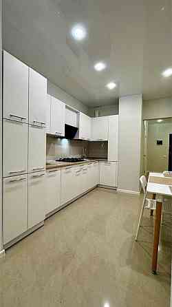 Чудова, простора 1к квартира Центральний парк ЖК Жасмін Ирпень