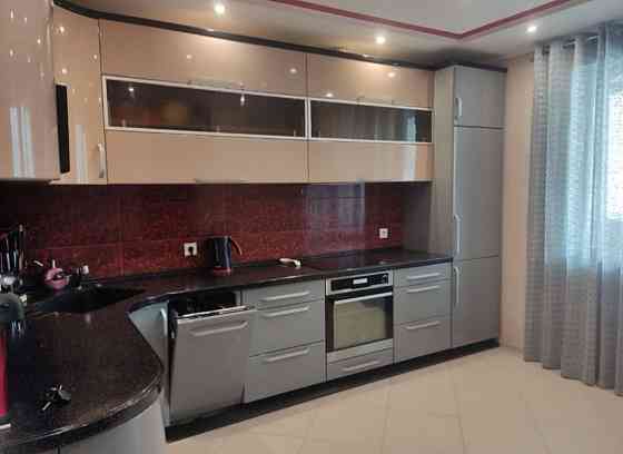 Оренда двокімнатної квартири в новому будинку на Митниці Черкассы