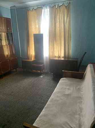 Сдам 2х комнатную сталинку 12 квартал, р-н 61 школы, на 12 квартале Дніпро