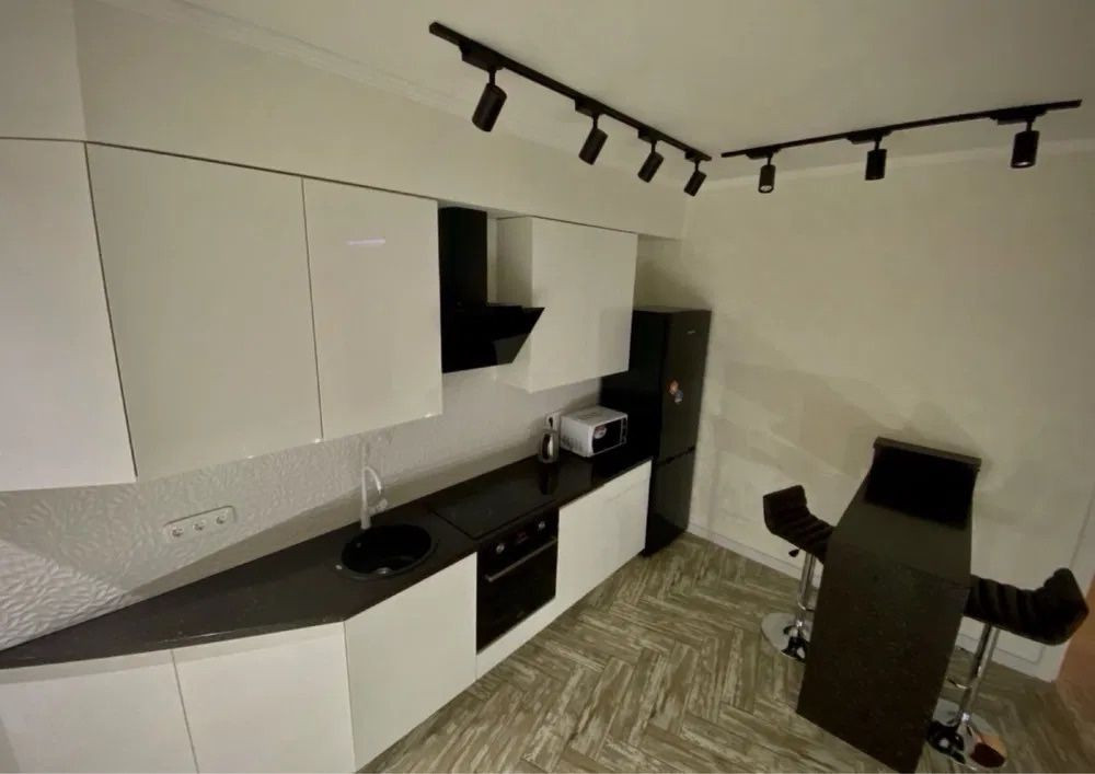 Сдам 1 комнатную кввртиру, ЖК Ультра, Ботанический Сад Харьков - изображение 1