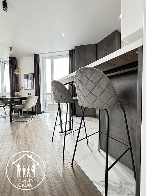 Дизайнерська двокімнатна квартира на Чорновола в новобудові Львов - изображение 5