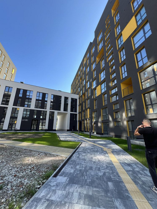 Продаж 2к квартири вул Б Хмельницького Жк Вежа Львів - зображення 1