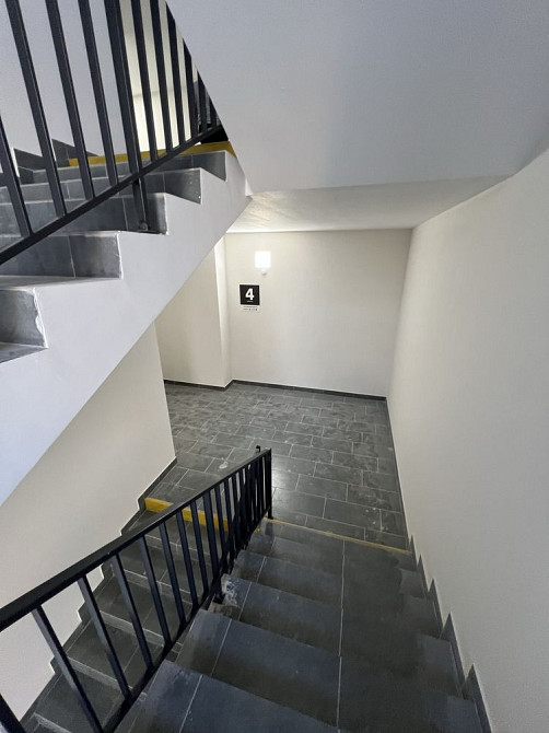 Продаж 2к квартири вул Б Хмельницького Жк Вежа Львів - зображення 2