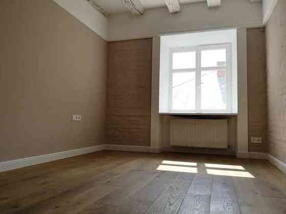 Продам 1-кімнатну квартиру, площа Ринок, вул. Братів Рогатинців, 7 Львів