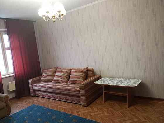 Однокімнатна метро Позняки Київ