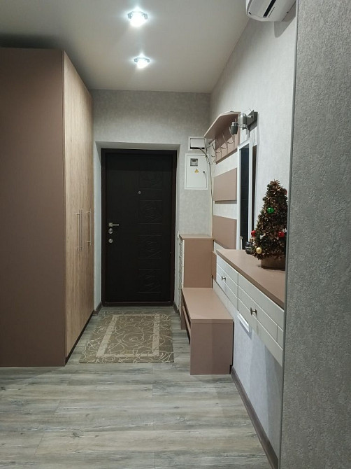 Сдаю большую 2х комн квартиру  в центре Днепра,низ пр Поля Дніпро - зображення 2