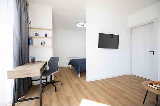 Сдам квартиру новострой метро Защитников Украины Харьков