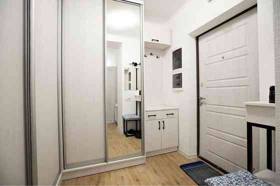 Сдам квартиру новострой метро Защитников Украины Харьков