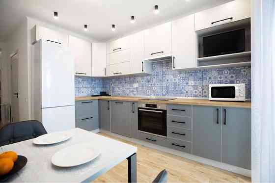 Сдам квартиру новострой метро Защитников Украины Харьков