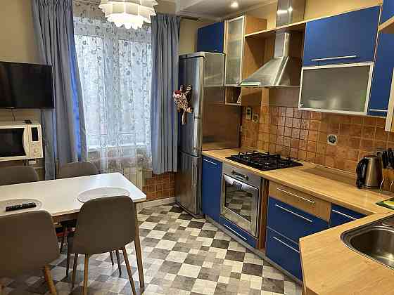 Оренда 3 кімнатної квартири метро Лівобережна,  ГАЗ, 4 поверх Київ