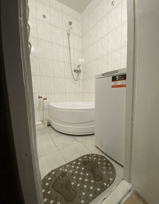 Здам 2 х кімнатну квартиру по вул Домбровського з пралкою Житомир - зображення 2