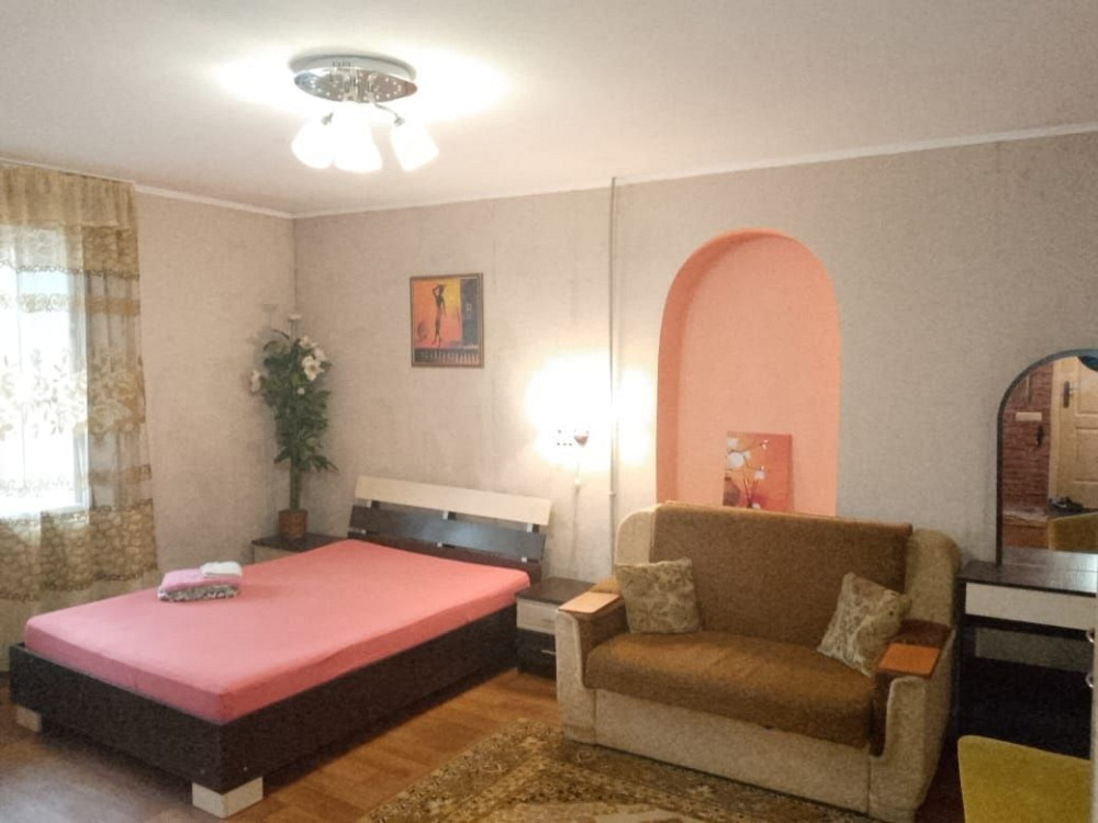 Сучасна квартира в Центрі . Перший поверх . Вікна на Миколаїв . Херсон - зображення 1