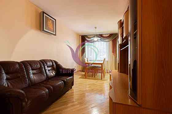 Продаж 2-к. квартири в цегляному будинку з і/о на вул. Садівнича Львів