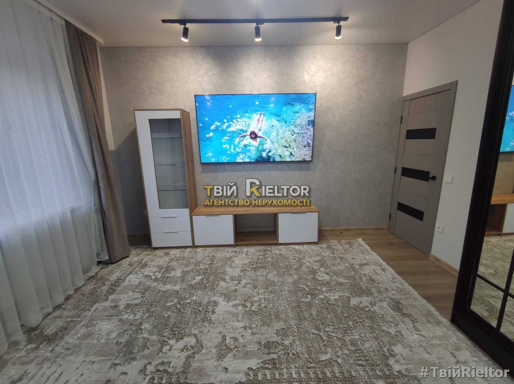2 кімнатна квартира + кухня студія в самому центрі міста. Чернівці - зображення 6