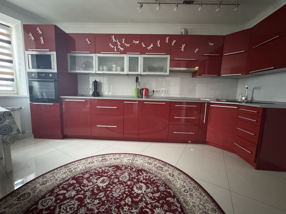 Велика трикімнатна Буча Центр. Всі програми-так! Буча - зображення 1