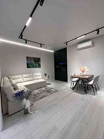 В продаже 2 К. дизайнерская квартира, Люстдорфская дор. Одеса