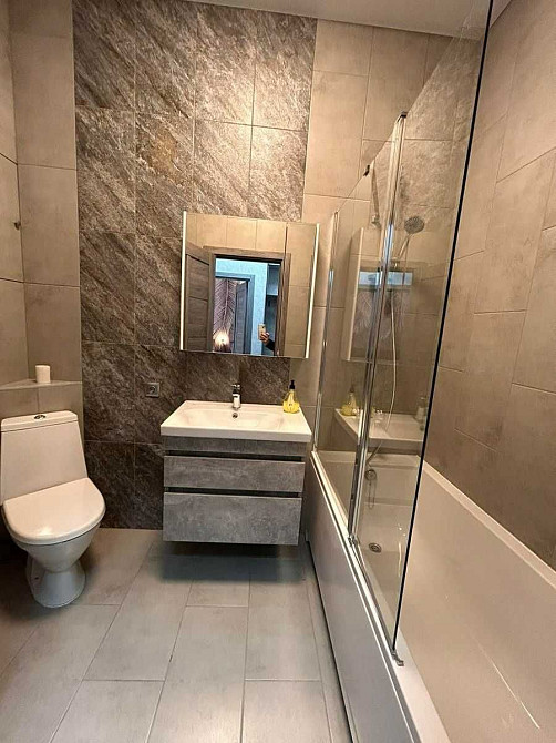 Простора 1-кімнатна квартира в ЖК «Повітрофлотський квартал» Киев - изображение 5