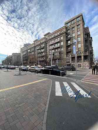 Офіс в центрі міста Пирогова м.Театральна Університет 5 хв Киев