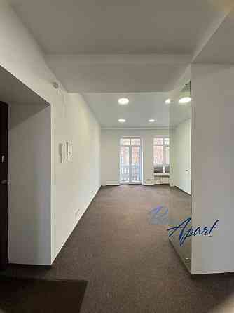 Офіс в центрі міста Пирогова м.Театральна Університет 5 хв Киев