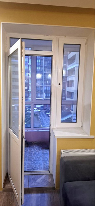 Продам квартиру с кухней-гостинной (17м2) в Центре Ирпеня! Ирпень - изображение 2