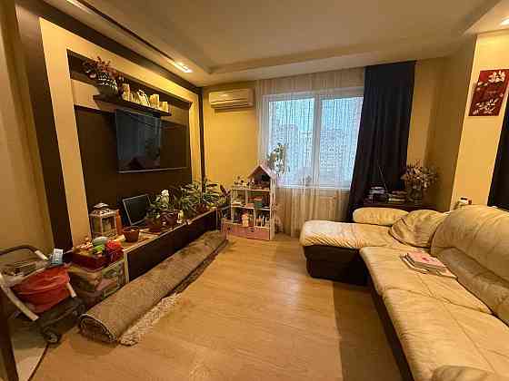 Продам 3х комнатную квартиру  ЖК Изумрудный город Одесса