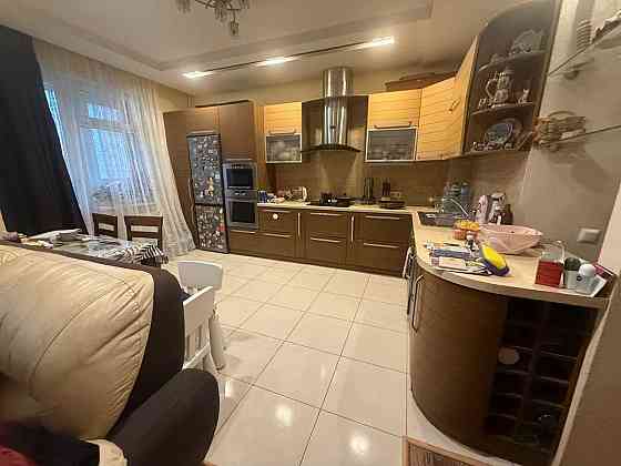 Продам 3х комнатную квартиру  ЖК Изумрудный город Одесса