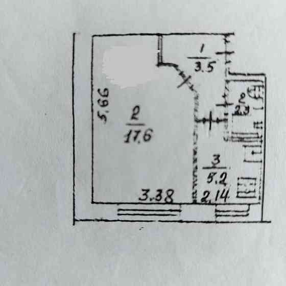 продам 1-кімн. Вітряні гори 28м2 в цегляному будинку під ремонт Киев